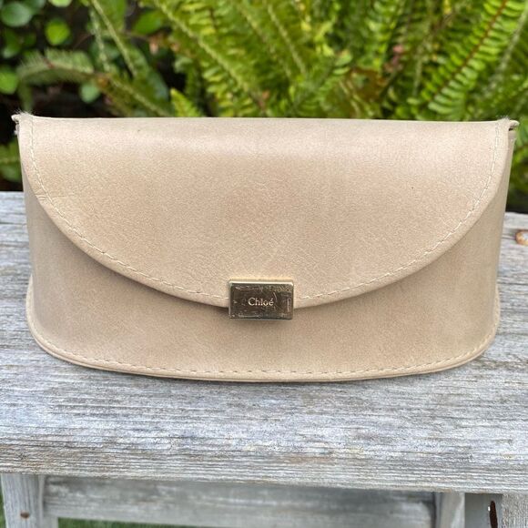 Chloe Light Tan Suede Soft-Shell Sunglasses/Glasses Case. EUC Designer Luxury main image 9